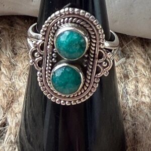 Sterling Sliver -Style Green Emerald Gemstone Double Stone Ring NWOT